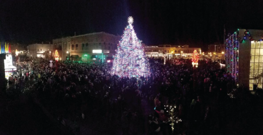 Anoka Giant Christmas Tree Lighting