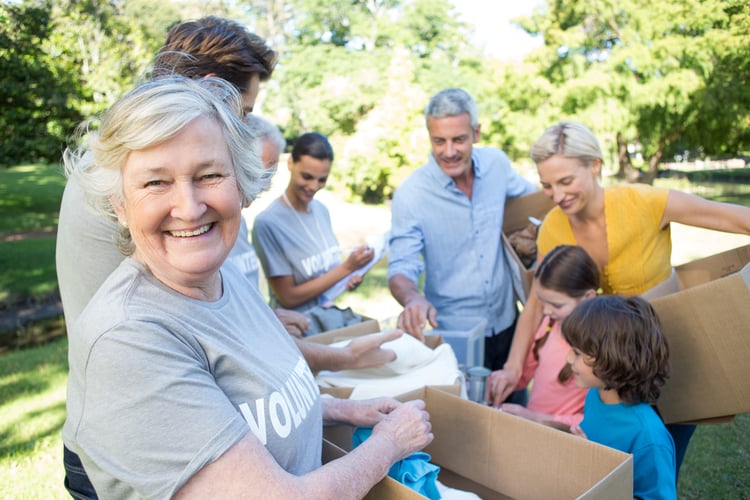 senior volunteering twin cities